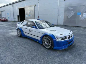 BMW M3 M3 GTR Rennwagen Bild 5