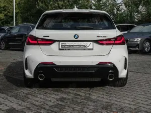 BMW 135 M135i xDrive M Sport Aut. PDC LED DAB HiFi Bild 5