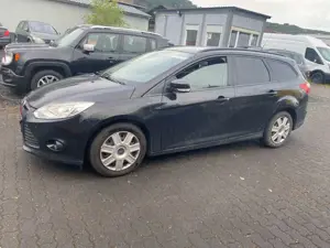 Ford Focus Turnier 1.0 EcoBoost Start-Stopp-System Trend