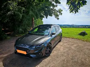 Ford Focus Focus Turnier 2.3 EcoBoost ST/Pano/LED