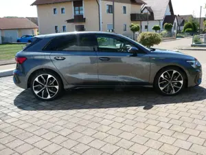 Audi A3 A3 40 TFSI Sportback quattro S tronic S line
