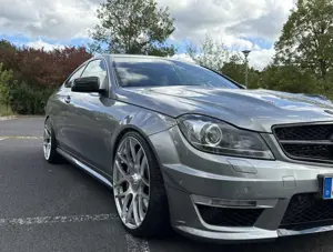 Mercedes-Benz C 63 AMG Coupe SPEEDSHIFT MCT