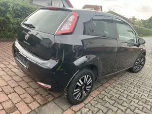 Fiat Punto Young*Navi*Klima*Alu*Euro6* Bild 4