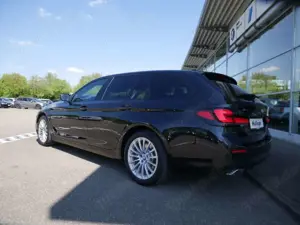 BMW 530 e xDrive T. SurView HUD LiveProf.Lenkradh.AHK Bild 4