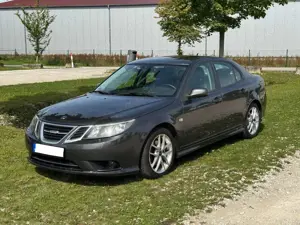 Saab 9-3 2.0t Vector SportLimousine Bild 2
