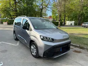 Toyota Proace City Proace City Verso 1.5 D-4D L2 AutLounge 7-Sitzer