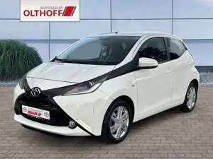 Toyota Aygo x-play touch