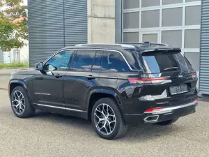 Jeep Grand Cherokee Summit Reserve Plug-In-Hybrid 4xe Bild 5