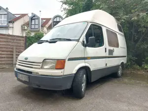 Ford Transit Bus Nugget