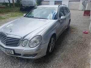 Mercedes-Benz E 220 T CDI Automatik Avantgarde DPF