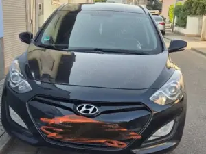 Hyundai i30 i30cw 1.6 CRDi Trend