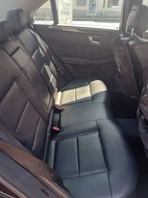 Mercedes-Benz E 220 E 220 CDI DPF BlueEFFICIENCY 7G-TRONIC Elegance