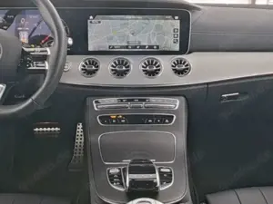 Mercedes-Benz E 200 Cabrio AMG Line Distronic Massage Burmester Bild 5