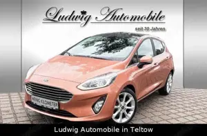 Ford Fiesta Titanium *Pano*Navi*neues Modell