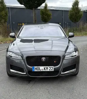 Jaguar XF 35t AWD Portfolio
