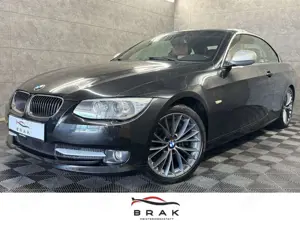 BMW 335 i Cabrio Xenon*Navi*SHZ*PDC*AHK*Lenkrad HZG