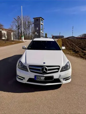 Mercedes-Benz C 220 C 220 CDI BlueEfficiency (204.302) AMG Coupé Spor Bild 3