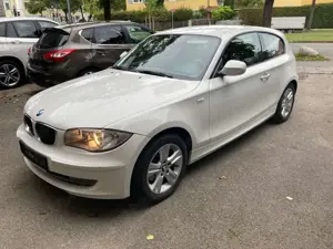 BMW 118 i 3 türig+1.Hd/Klimaaut/Tempo/PDC/orig 36000km+