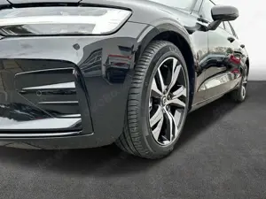 Volvo V60 B4 D Plus Dark Bild 5