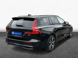 Volvo V60 B4 D Plus Dark Bild 2