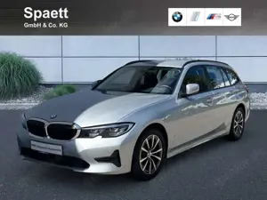 BMW 320 d Touring DAB ACC + StopGo Parkassistent