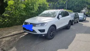Volkswagen Touareg 3.0 V6 TDI SCR Blue Motion DPF Automatik