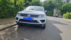 Volkswagen Touareg 3.0 V6 TDI SCR Blue Motion DPF Automatik Bild 4