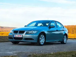 BMW 320 d *TÜV 2027* *KD NEU* *AHK* *KLIMA*