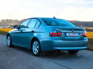 BMW 320 d *TÜV 2027* *KD NEU* *AHK* *KLIMA* Bild 4