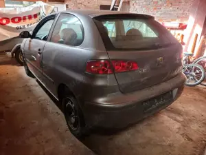 SEAT Ibiza Ibiza 3-Türer 1.4 16V Bild 3