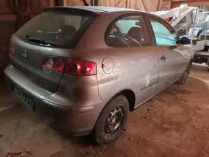SEAT Ibiza Ibiza 3-Türer 1.4 16V Bild 2