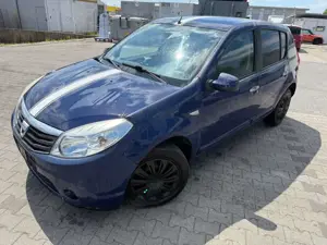 Dacia Sandero 1.6 MPI Lauréate
