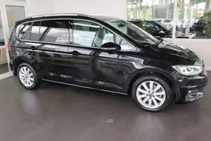 Volkswagen Touran Highline 2.0 TDI LED NAVI AHK ACC 7-SITZE Bild 4