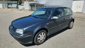 Volkswagen Golf 1.6 Klima