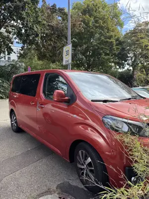 Toyota Proace 2,0-l-D-4D L2 (8-Si.) Autm. Verso Family Bild 2