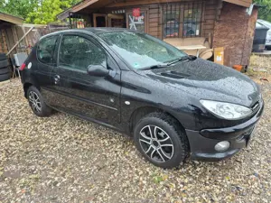 Peugeot 206 75 JBL Bild 3