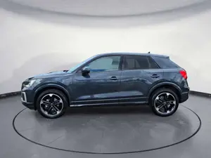 Audi Q2 30 TSFI advanced AHK Navi connect sound LED G Bild 3