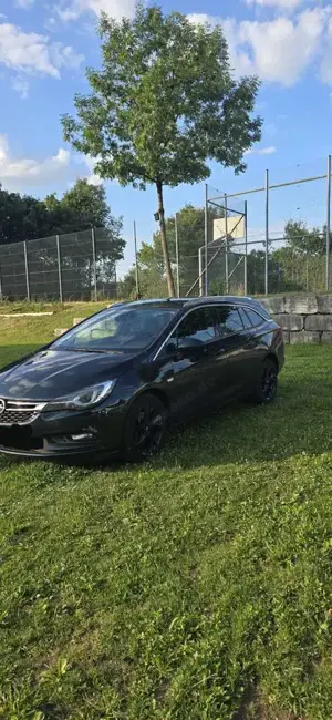 Opel Astra 1.6 D Automatik Sports Tourer Ultimate