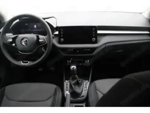 Skoda Fabia 1.0 TSI Drive LED/Kessy/PDC Bild 5