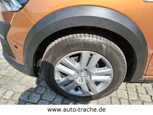Dacia Sandero Stepway Comfort Navi LED PDC Automatik Bild 3