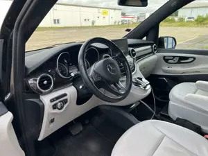 Mercedes-Benz V 250 d lang 7G-TRONIC Edition Vollausstattung Neuwerig Bild 5