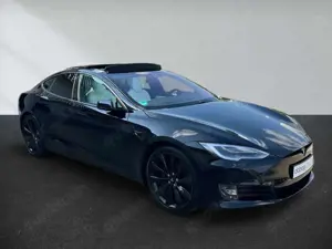Tesla Model S 100D Allradantrieb Bild 2