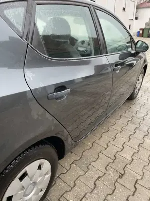 SEAT Ibiza Reference Bild 2