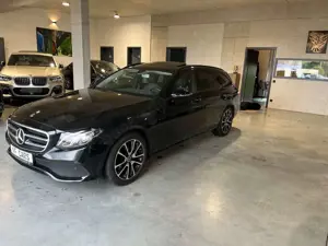 Mercedes-Benz E 200 E200 T 4Matic,LED,Navi,AMG,NightPak,2.Hand