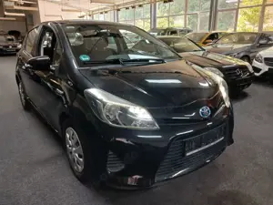 Toyota Yaris Hybrid Life AUTOM GARANTIE SR WR KAMERA Bild 3