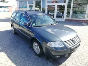 Volkswagen Passat Variant 1.9 TDI Comfortline DPF / Metallic / 1. Hand