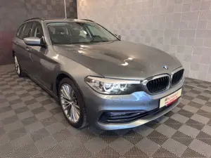 BMW 520 d Touring*SPORT LINE*TEMPO-KLIMA-SHZ-LED-19"
