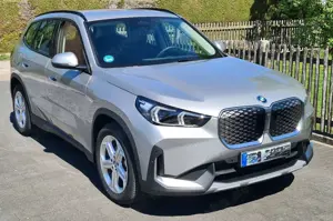 BMW iX1 iX1 eDrive20 Neuwagenzustand