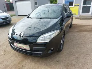 Renault Megane BOSE Edition, Navi, PDC, Tempomat, Allwetterreif.