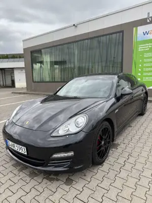 Porsche Panamera 4 S
